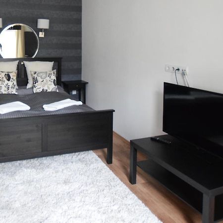 Luxury Apartment by Hi5-Városház Suite Budapest Esterno foto